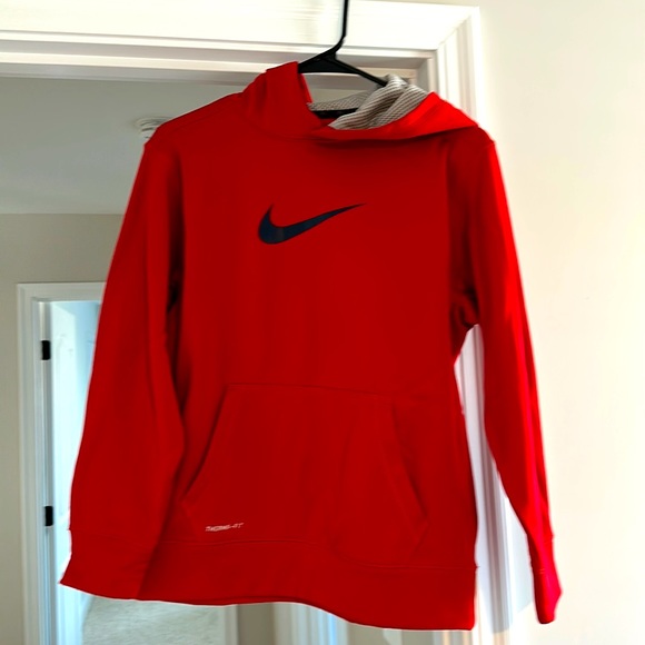 Nike Therma-Fit Hoodie - Youth Large, Never worn. - Picture 1 of 2